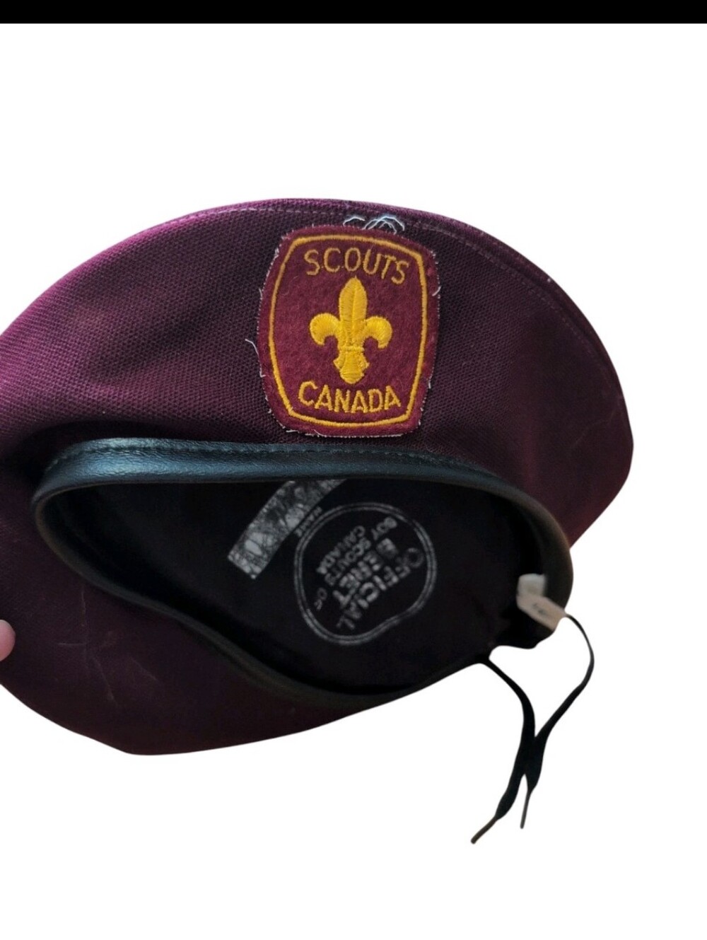 Official Scouts Canada Maroon Beret Hat Cap Wool Uniform Fleur-de-Lis Badge